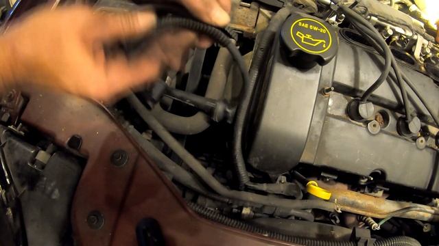 Mercury Sable, Ford Taurus 3.0 Liter Duratec V6, VIN S, Upper Intake Plenum, Spark Plugs, and Wires смотреть онлайн