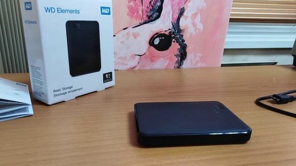 ОНЛАЙН ТРЕЙД.РУ Видеообзор на Внешний жесткий диск WESTERN DIGITAL 2.5' 1.0Tb USB 3.0 WD