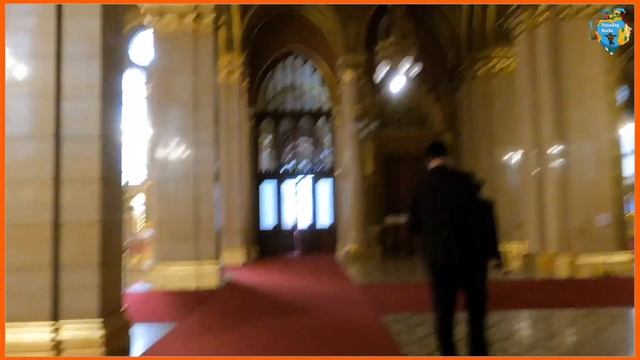 Budapest Parliament Building - Inside Tour HUNGARY | Budapest’s Golden Assembly смотреть онлайн