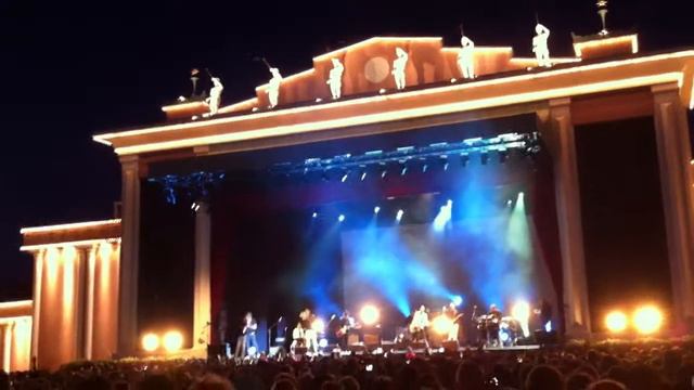 Håkan Hellström - River En Vacker Dröm [LIVE] Liseberg, Göteborg 2011 смотреть онлайн