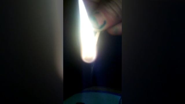 Можно ли зажечь спичку без чиркаша КОНЕЧНО