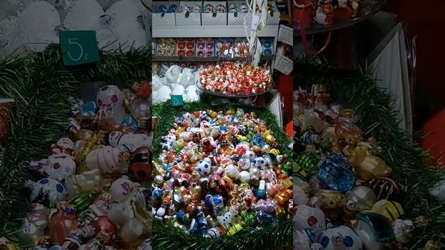 Варшава. Торговый центр "Золотые террасы" смотреть онлайн