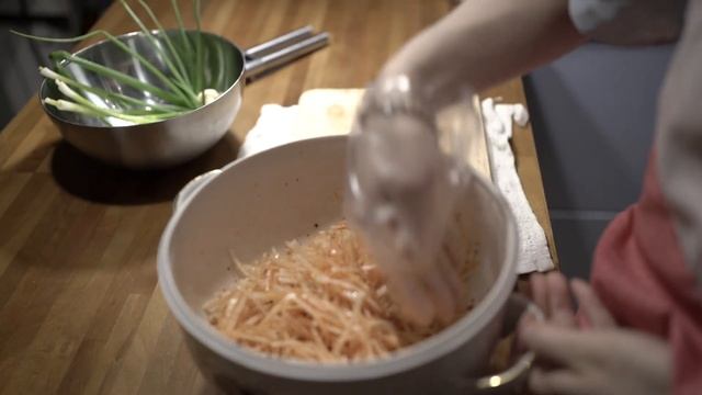 Корейская кухня. Редька дайкон с красным перцем смотреть онлайн