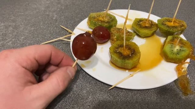 ФРУКТЫ В КАРАМЕЛИ. У НАС ПОЛУЧИЛОСЬ смотреть онлайн