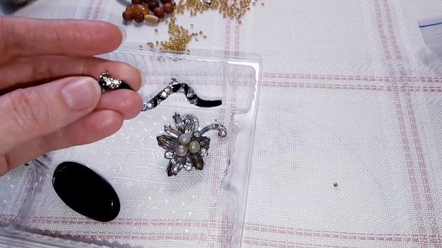 Переделка украшений 12. Носить невозможно, выбросить жалко :). ч.1 смотреть онлайн