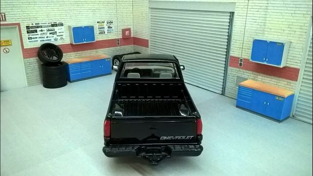 1992 Chevrolet 1500 454SS - Motormax - 1/24 смотреть онлайн