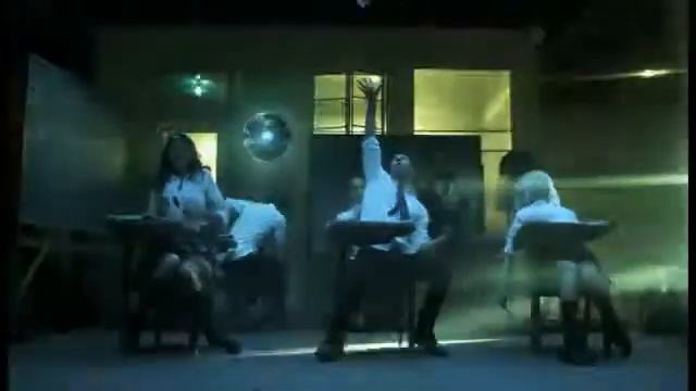 Chris Willis Louder Official Video YouTube смотреть онлайн
