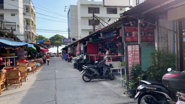 Jomtien Beach Road Tour (part 1) - Walking Street, Soi 2, 3, 4 & 5, Rompho & more - Pattaya Thailan смотреть онлайн