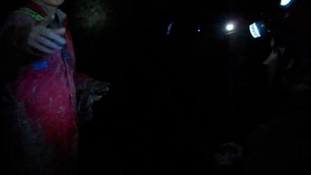 Екскурсія печерою Оптимістична 16 квітня 2011рік смотреть онлайн