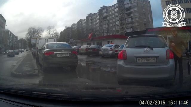 Инцидент на Фрунзе. Калининград. 04.02.16 смотреть онлайн