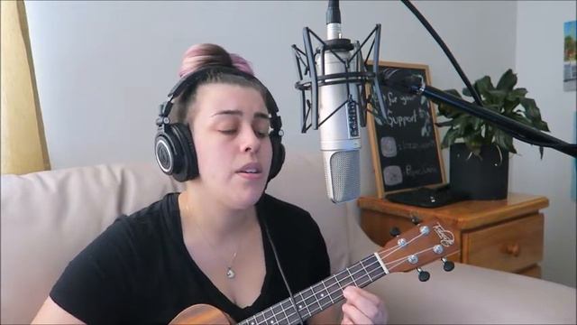 Party favor - Billie Eilish ukulele and singing cover смотреть онлайн