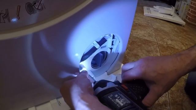 ??Как занести стиралку Bosch 60~65см в дверной проем 58см?? смотреть онлайн