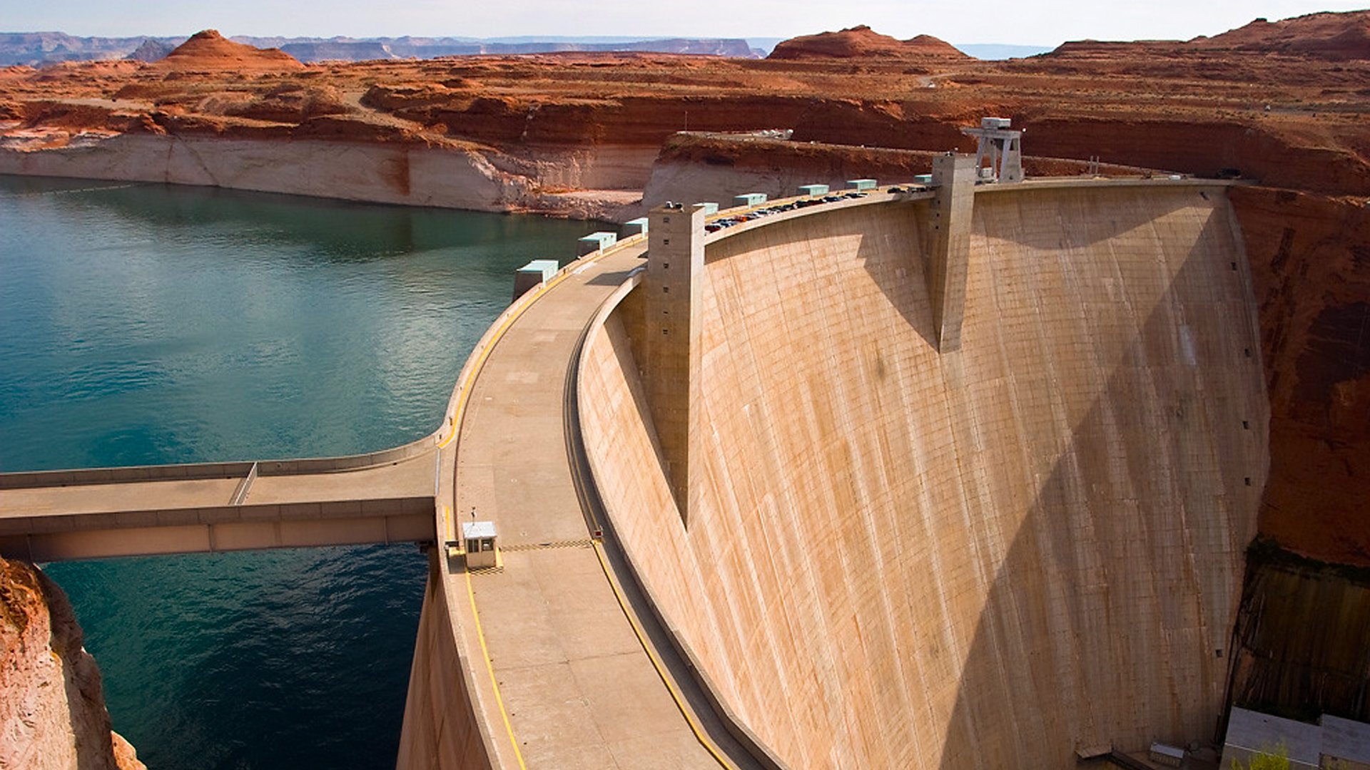 Непростая задача на плотине Глен-Каньон (На сколько разрушительна кавитация?)