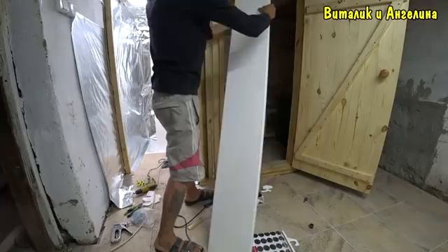 ТЕПЕРЬ МОЖНО МЫТЬСЯ / НОВЫЙ ДУШ В ДЕРЕВНЕ / АНГЕЛИНА ЗАКАТАЛА БАНКИ / ДУШ СВОИМИ РУКАМИ / САУНА смотреть онлайн