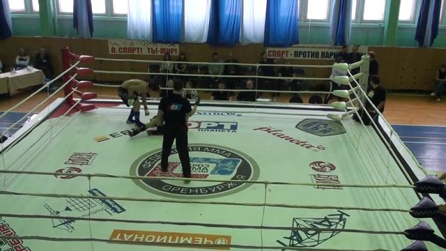 Козловский Женя 1 Раунд концовка ПФО MMA 2014 Оренбург смотреть онлайн