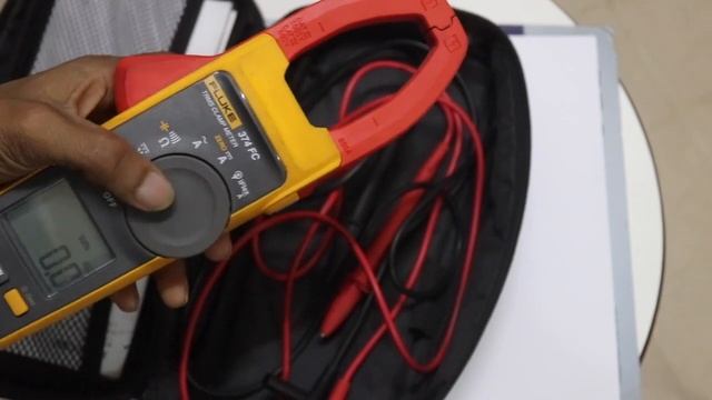 Fluke 374 Fc Clamp Meter