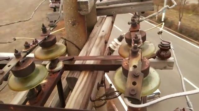 Регулировка разъединителя РЛНДА-10кВ. 14.11.14г.