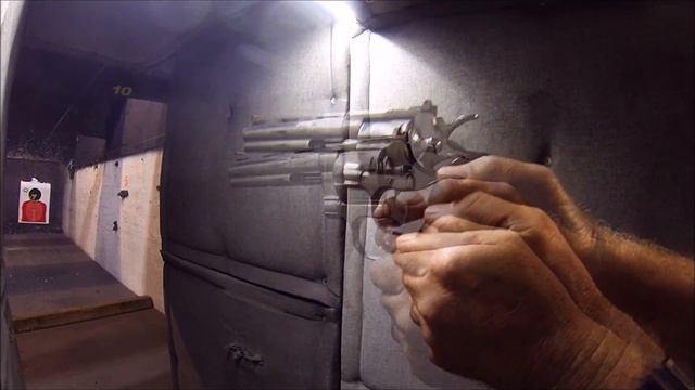 Rick Grimes Gun - The Walking Dead смотреть онлайн