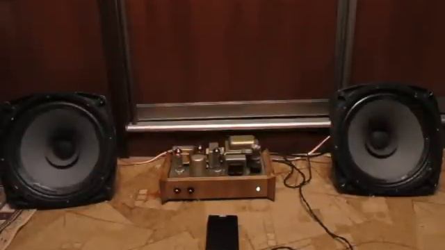 Ламповый усилитель на 6н23п и 6п18п. Динамик 4а32. (Loa toan dai Nga 4a32 ) смотреть онлайн