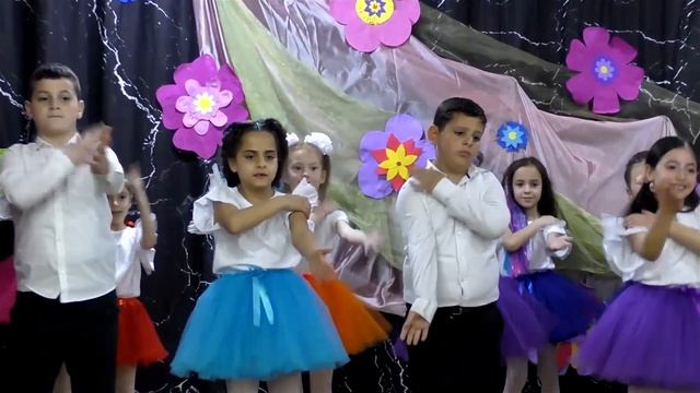 1«А» кл. Танец КАПЕЛЬКА СЧАСТЬЯ (2) смотреть онлайн