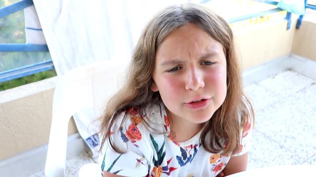 LILY SE PREND POUR UNE STAR ! COMME ROSALY POWER ! [SKETCH HUMOUR]