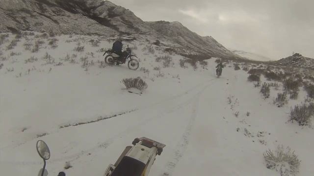 Эндуро в снежных горах Восточного Казахстана! смотреть онлайн