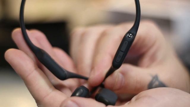 Unboxing Shokz OpenRun Pro in a Quiet Office, No Talking смотреть онлайн