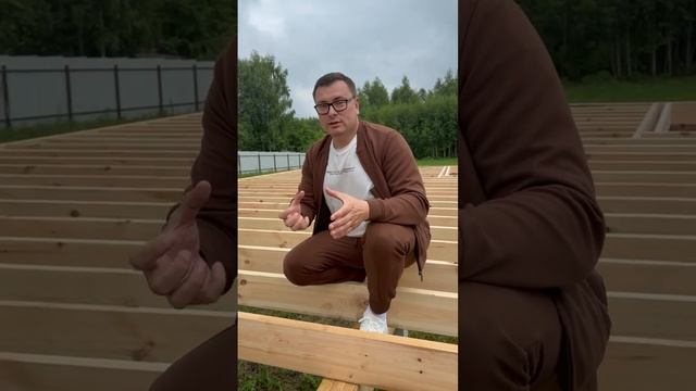 Нижняя обвязка из досок лучше чем брус #доски #каркасныедома #обвязка #дом #стройка смотреть онлайн