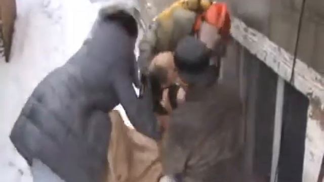 Умань На пожежі врятовано 5 осіб смотреть онлайн