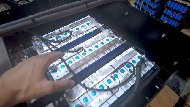 Литий-ионный аккумулятор для ледозаливочной машины Zamboni 80В 525Ач