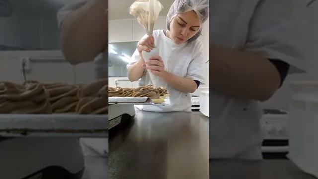 ВЛОГ! Как я зарабатываю деньги в Праге. работа на пекарне. смотреть онлайн