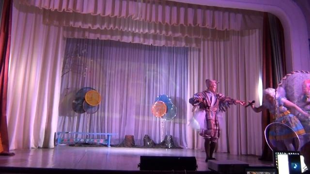 Театрализованное представление "Мир полный чудес", посвященный Дню защиты детей смотреть онлайн