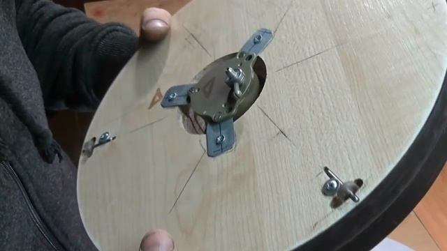 Как сделать вращающийся столик с электроприводом смотреть онлайн