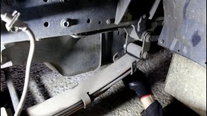 Toyota Dyna Тойота Дюна 1996 года Замена втулок на рессорах перед и зад