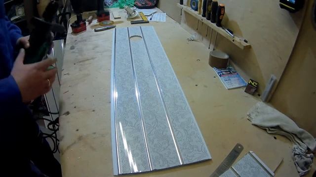 Как резать пластик и устанавливать в него светильники? смотреть онлайн