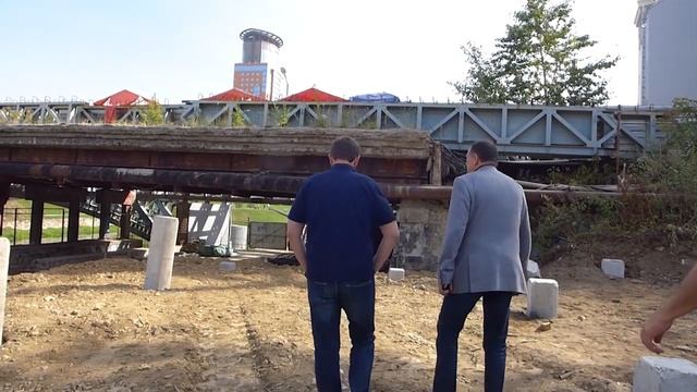 Набережная строится!