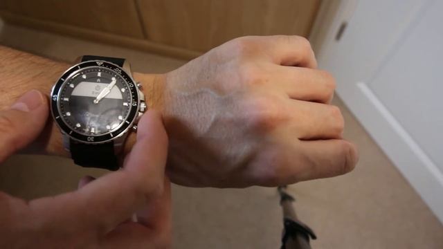 One Month Review Of A Fossil Collider HR Hybrid Smart Watch