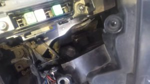 Hyundai Elantra 2015г,замена  лампочки ближнего света