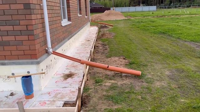 Утепленная бетонная отмостка дома. Как правильно сделать отмостку? Сваи под веранду. Фундамент ПВХ. смотреть онлайн