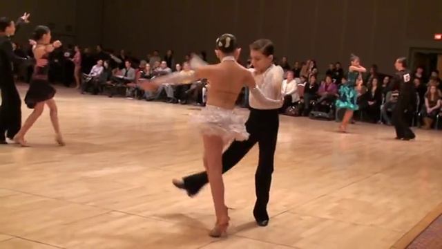 Samba (Edgar & Daniela, 2010-02-06) смотреть онлайн