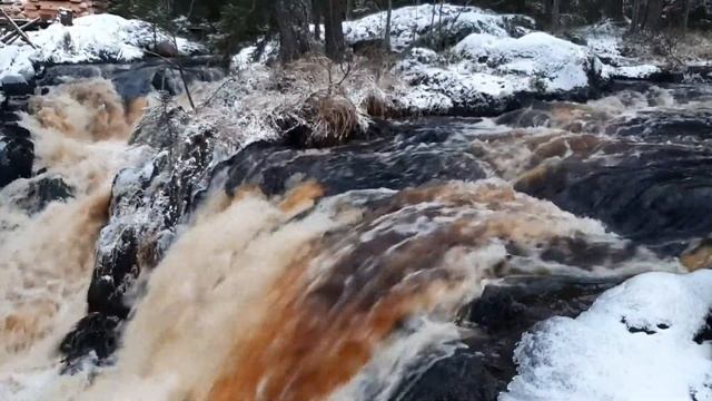 Водопад Ахвенкоски в Карелии, у Рускеалы смотреть онлайн