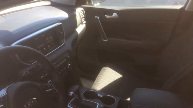 Видеопрезентация автомобиля Kia Sportage 2.0 Luxe 2WD АКПП Lunar Silver смотреть онлайн