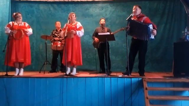 Пусть играет русская гормонь у нас в селе Георгиево все кто были остались довольны(17) смотреть онлайн