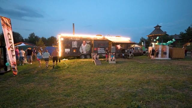 БАНЯ ДЛЯ ПУТЕШЕСТВЕННИКА! Обзор крутых бань на Банифест. Русская баня из кело. смотреть онлайн