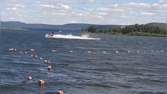 Нугуш. Гидроцикл Yamaha смотреть онлайн