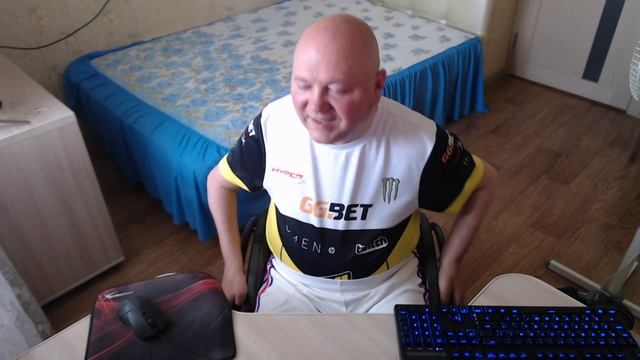 CSGO Опрос огромный FPS? Или стабильная без лагов фризов картинка с средним FPS?я 20 лет в КС Глян смотреть онлайн
