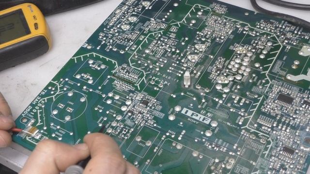 телевизор sony kdl-40s5600 не включается, простая неисправность блока питания смотреть онлайн