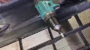 Ниссан альмера защита радиатора. Установка декоративно защитной сетки в передний бампер