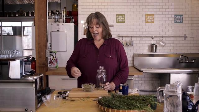 How to Make Rosemary Tea from Dried or Fresh Rosemary смотреть онлайн