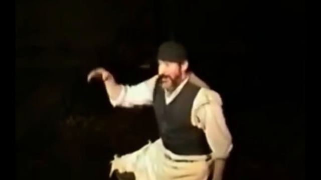 Totally not Alfred Molina singing “If I Were a Rich Man” смотреть онлайн